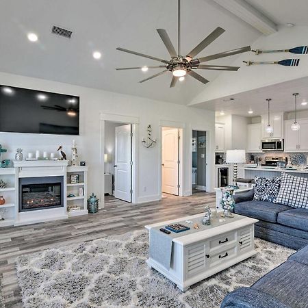 Bolivar Peninsula Beach House, Steps To Coast מראה חיצוני תמונה