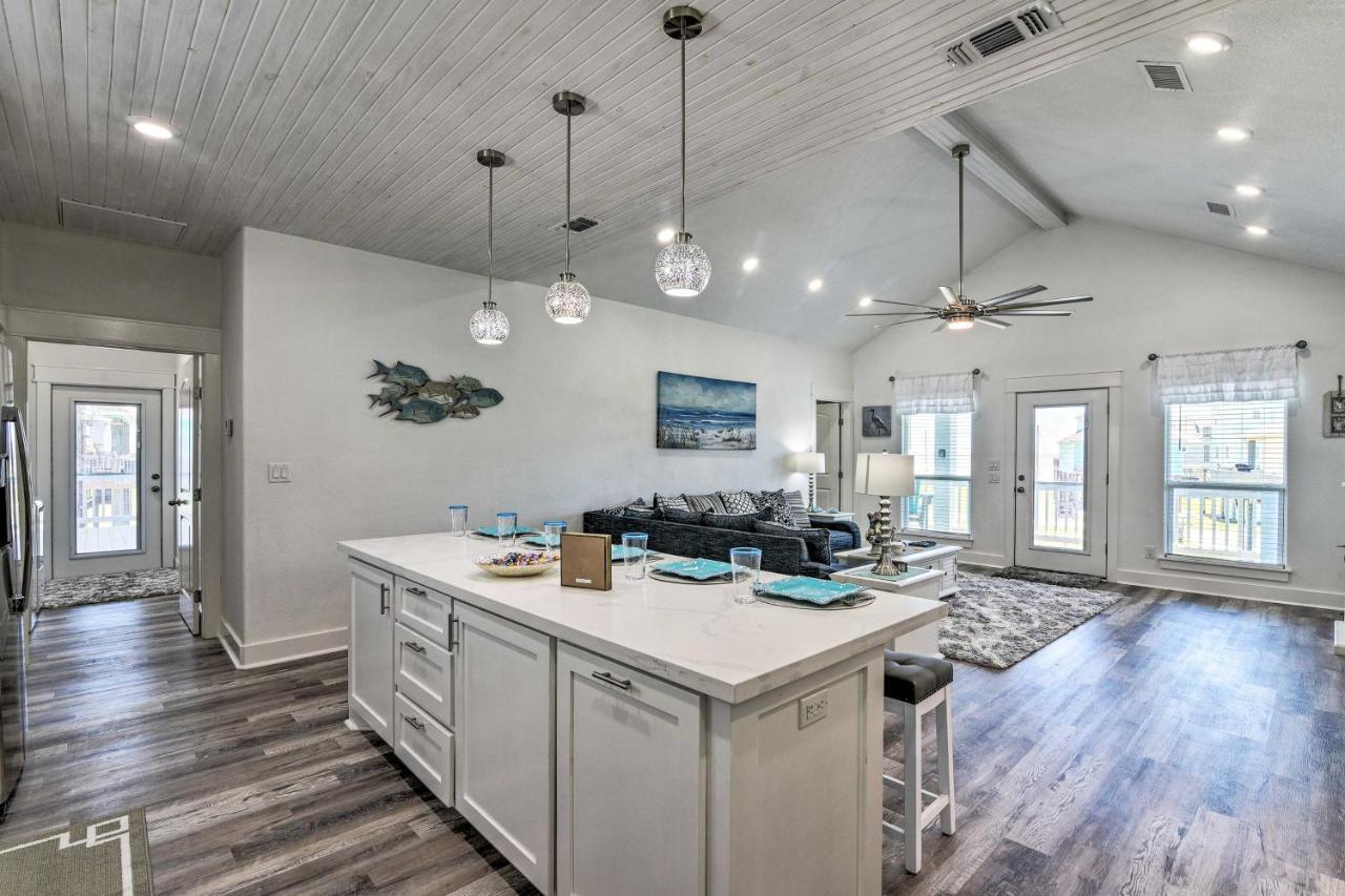 Bolivar Peninsula Beach House, Steps To Coast מראה חיצוני תמונה